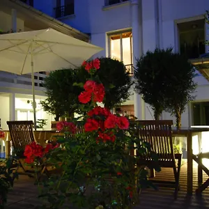 Hotel Alhambra Parigi